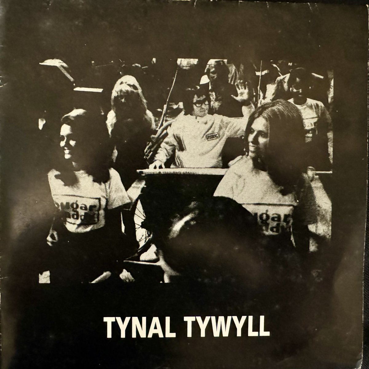 Peth Bach Crwn tweet media