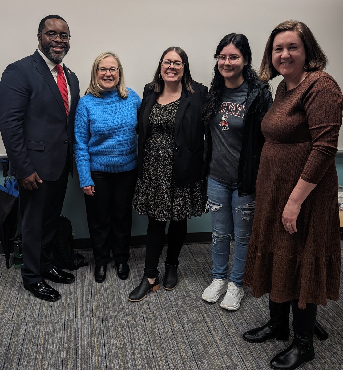 INSPIRING LEARNERS: Professor Jones & Emily, one of our amazing @hcsstudentsvcs Social Work interns, invited me & @jesspedone to speak w/ @NCState BSW Students about School Social Work today. I let them all know that #HarnettHires so start applying NOW! #LeadershipMatters