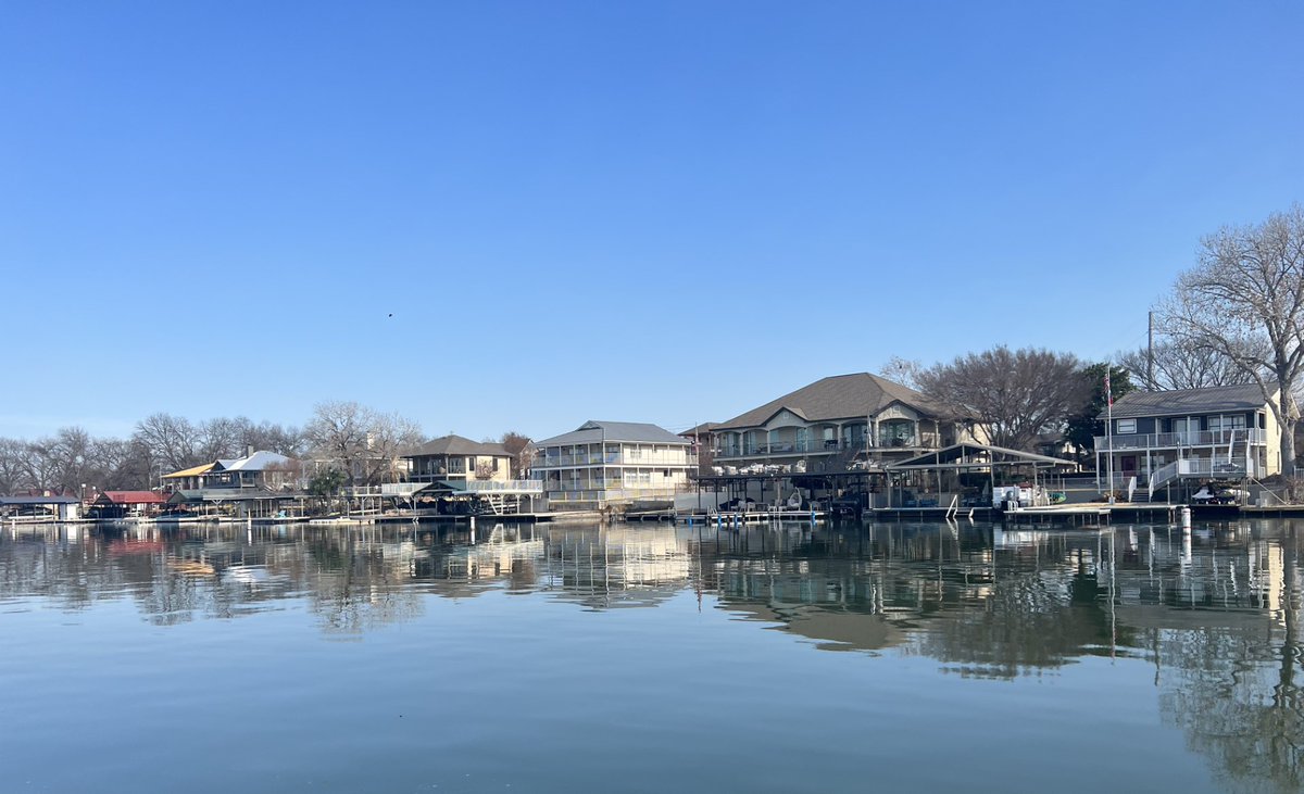 Always love a day out on the lake😎🌊

#lakelife #lakeliving #lakelifestyle #texashighlands #highlandlakes #lakelbj #lakemarblefalls #inkslake #lakebuchanan #texaslakes #texas #lakehomes #lakehomesrealty