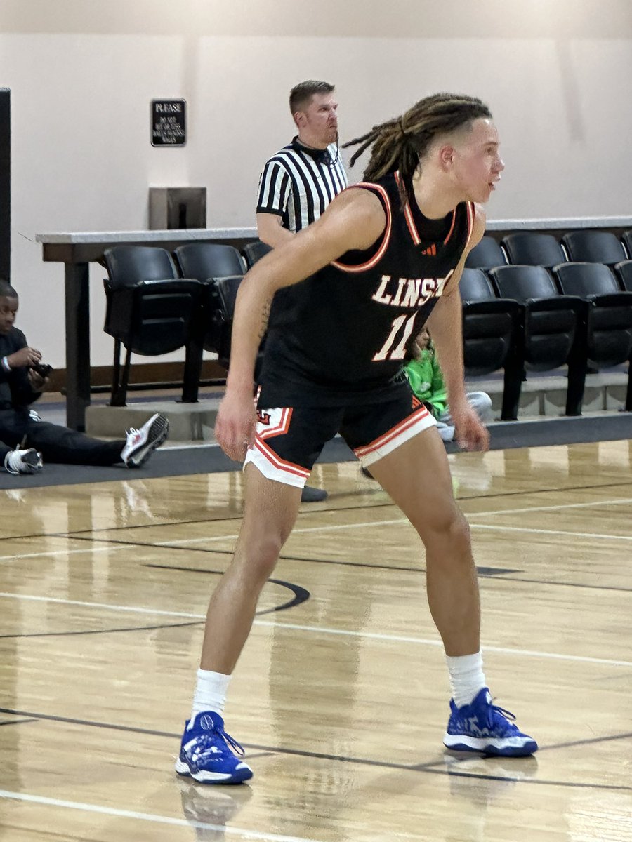 BigShotsGlobal's tweet photo. D’Arrae Goodwin 2025 6’6 SF of Linsley School - a top wing in WV - Offers from Marshall, College of Charleston, Bowling Green, Radford, Incarnate Word. Interest from Richmond, Murray State, Princeton, New Mexico, Toledo, Boise State
#BIGSHOTS #PrepNationals https://t.co/cK0C904z3f