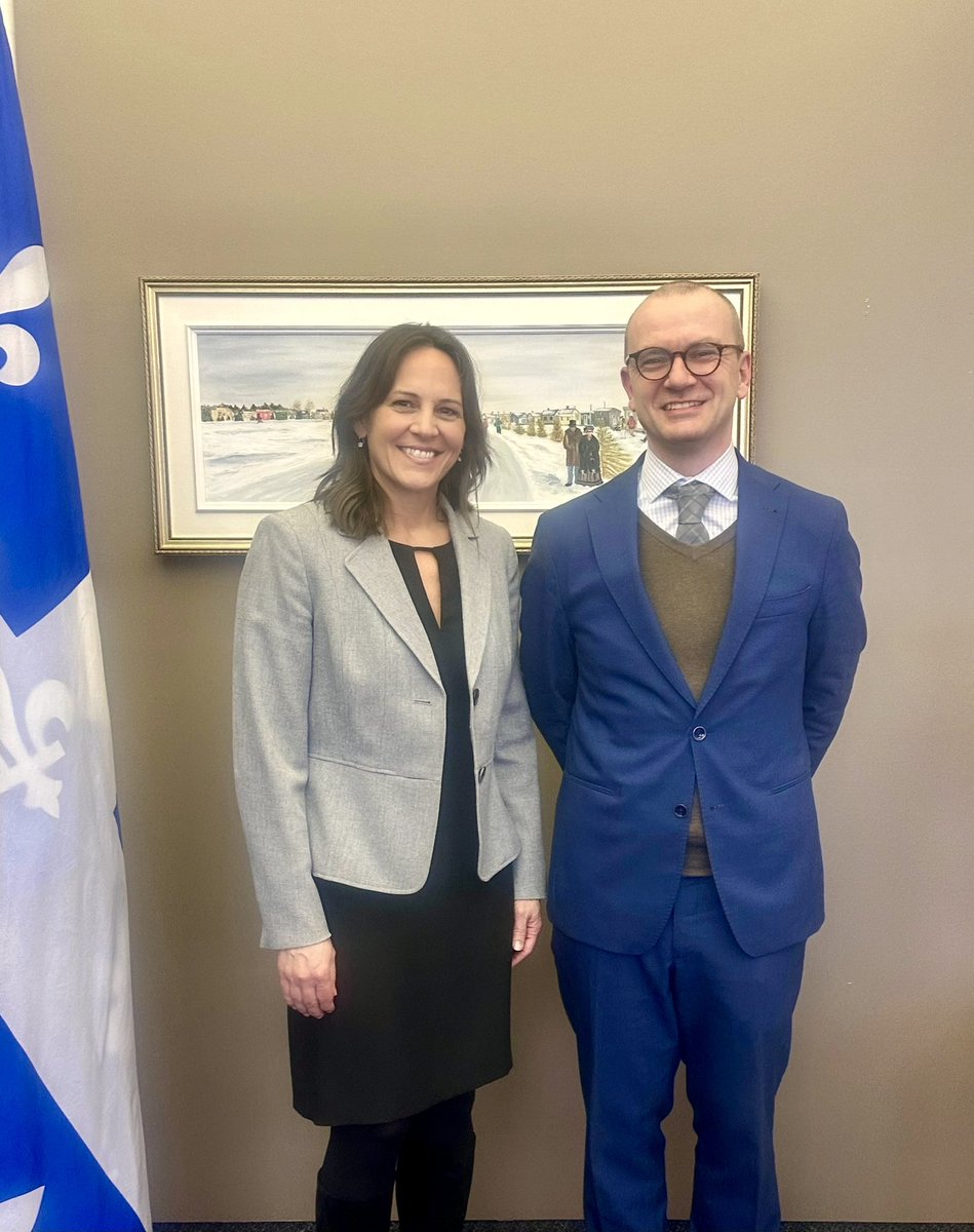 Hier j’ai rencontré M. Yann Gall, délégué général Wallonie-Bruxelles au Québec. Nous avons pu échanger sur les meilleures pratiques afin de rendre nos milieux sportifs plus sains et sécuritaires pour tous! @WalBru_QC