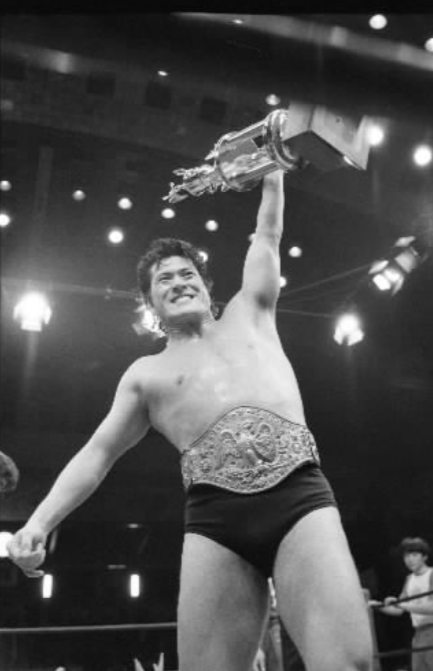 今日の #猪木展 】 昨日の寒空から一転、 闘魂日和になりそうな本日