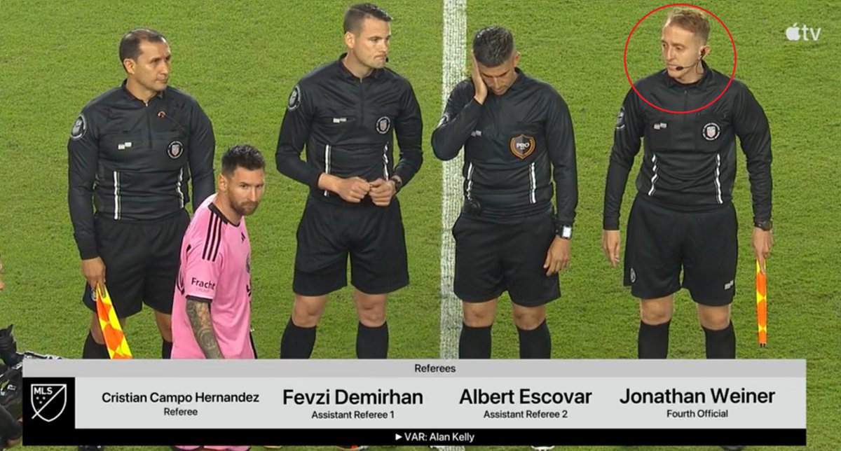 📌İhraç hakem, Messi'nin oynadığı maçı yönetti

📍15 Temmuz sonrasında ihraç edilen FİFA kokartlı hakem Fevzi Demirhan, ABD'deki MLS Ligi'nde, Messi'nin oynadığı maçı yönetti.

📍Yeni sezonun ilk maçında Lionel Messi'nin yeni takımı İnter Miami, Real Salt Lake'i 2-0 yendi.