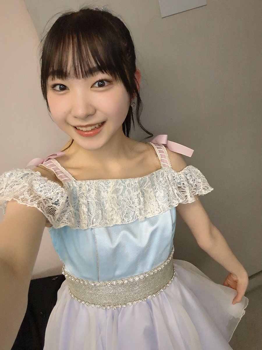 Yoshimin_1018's tweet photo. おはよう〜🔆

#世代交代前夜公演 昼夜です！
会えるかな？？

この公演が始まって1年と1日という特別な日✨✨
頑張ります💪🏻

DMM配信も見てね🎶
#NMB48  #NMB9期生 https://t.co/6vFRpHFz6M