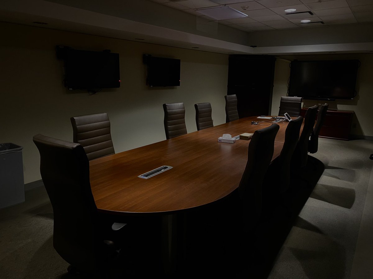 I’m always struck by the odd silence and serenity in the @Toronto_Fire Command Team Boardroom at night. This has been a busy, tough and demanding week for our team, yet a busy weekend is fast approaching. I am beyond thankful for each member of this amazing team. @TPFFA