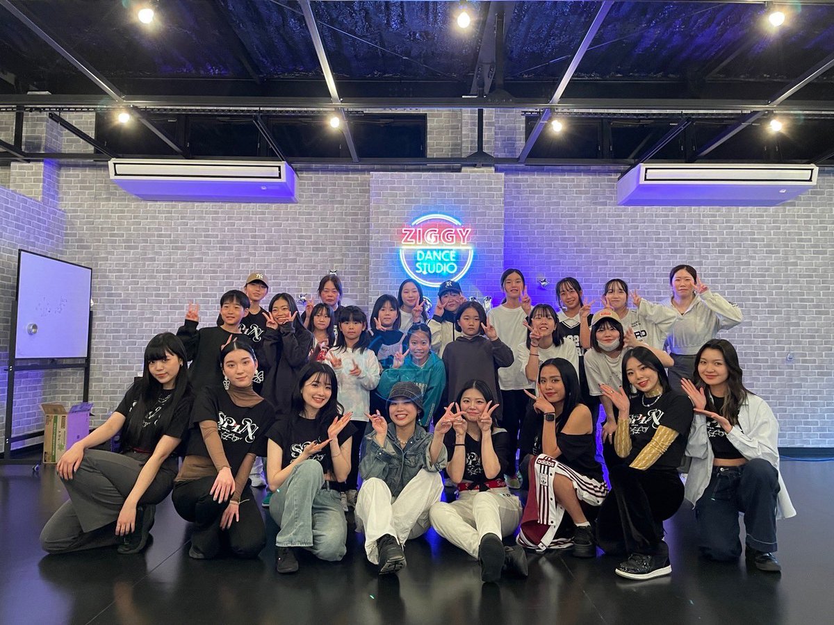 spin_otoha's tweet photo. SPiN WS 受けてくださった皆さん
ありがとうございました✨️
皆さんの挑戦心だったり、
勇気に心打たれました🥺🔥
このような機会をくださった関係者の皆様。ありがとうございました!
#SPiN #スピン #roadtozepp
#WS #dance #dancews #大分県 https://t.co/3njbtiTAky