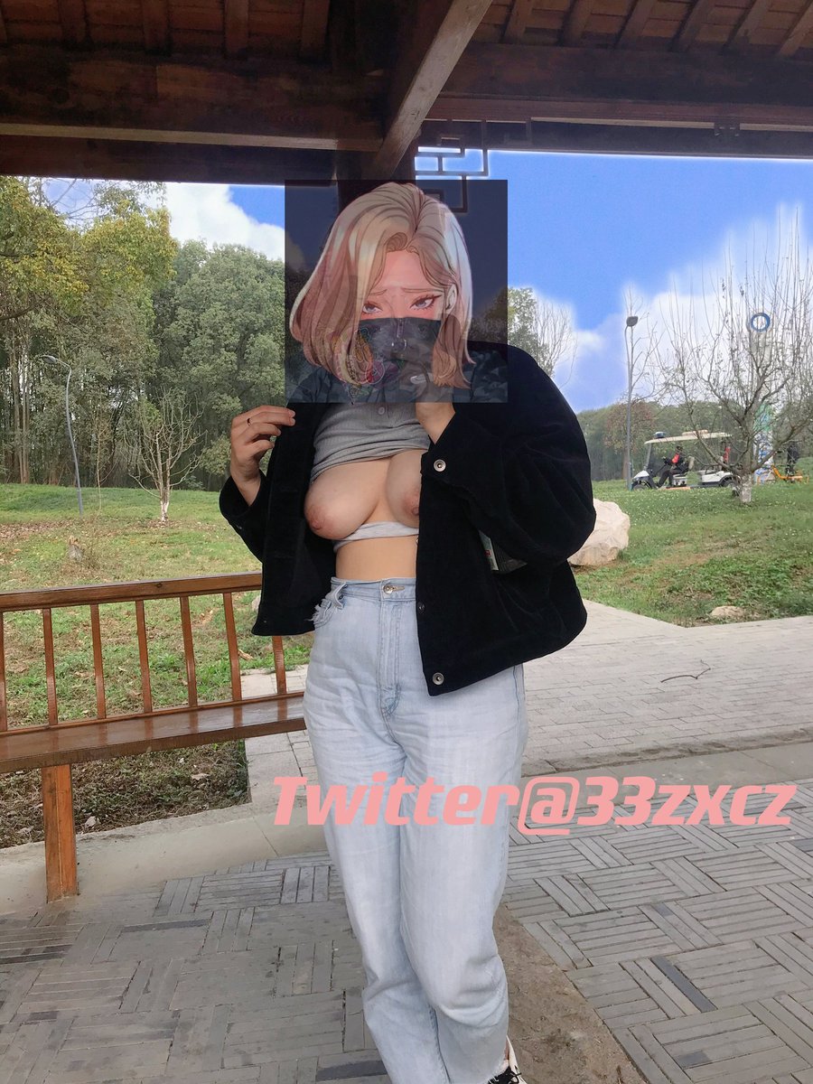 天气好就玩露奶露逼打野战，女朋友是骚母狗真好玩😋

投稿感谢
@kssexxia
@wqganenshi_
@wx_chihan0
@luchu888
#母狗 #反差婊 #淫妻 #调教 #野战 #露出 https://t.co/OVz9tURFmk