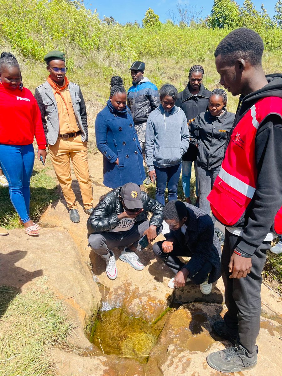 vinole2001's tweet photo. The source of river Njoro, channelling it's water to big water bodies such as Lake Naivasha.

We vowed to keep it,protect it as it serves large number of living things. https://t.co/1YTeQxsEqT