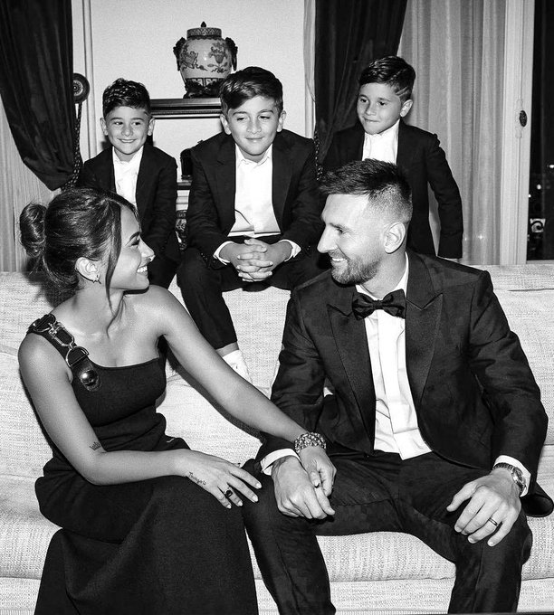 - Soñé con vos 
- Qué soñaste? 
- No sé, no me acuerdo..