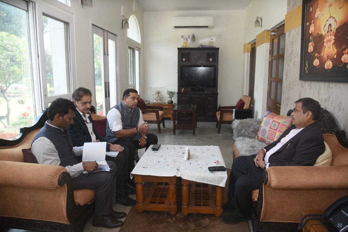 RohanKhaunte's tweet image. Shri Nitin Gadkari Ji shared his Vision for Infrastructure Development in Goa that will enhance Road Connectivity and Boost our Tourism industry.
#GoaTourism #InfrastructureProjects
@narendramodi @AmitShah @DrPramodPSawant @ShetSadanand @shripadynaik @JPNadda @AshwiniVaishnaw…