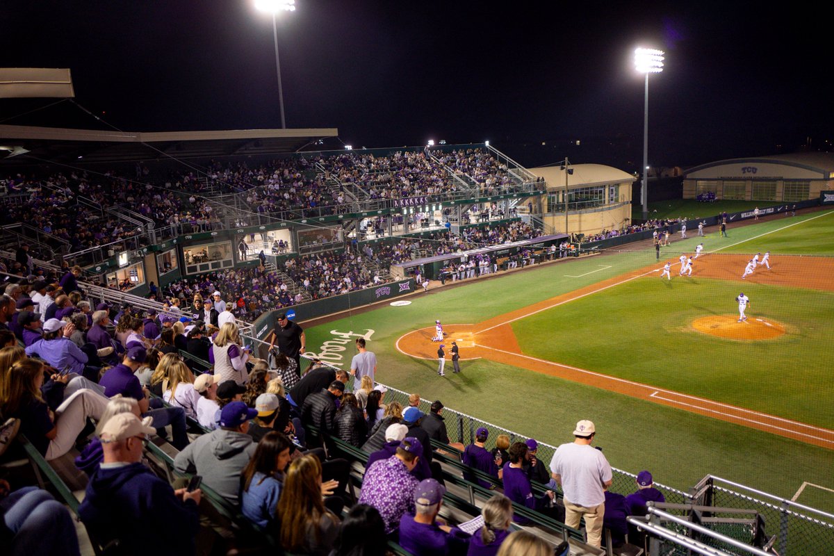 Thanks to the 5,004 who joined us tonight. 💜 We'll see you again tomorrow and bring your friends! #FrogballUSA | #GoFrogs