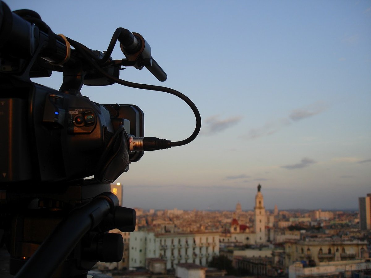 Folok_official's tweet photo. Embark on a journey of truth, emotion, and discovery.
🎥Dive into the world of documentaries with Folok, where every frame tells a story that leaves an indelible mark on your soul. Unveiling realities, one frame at a time.
#Folok #documentarymaking #StorytellingMagic #folokstudio https://t.co/UyWwuPQRUi