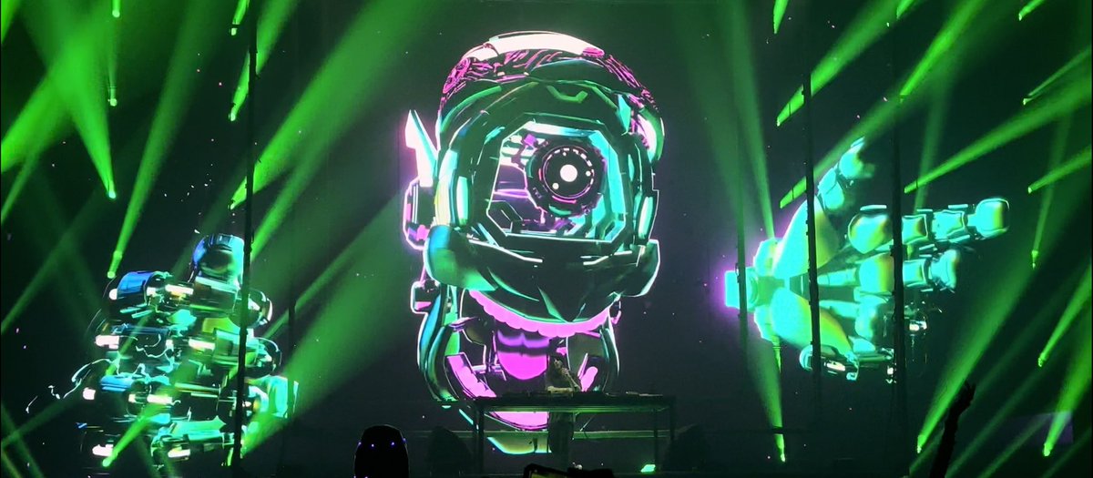 ᒍOᔕᕼIE tweet media