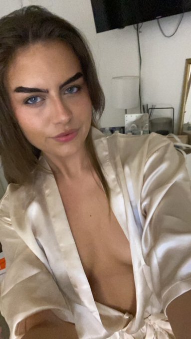 grwm 🙈  @teambrian2016 @101ModelingInc https://t.co/5rFSiZ7FrY<a class="tags" href="/tag/teambrian2016">@teambrian2016</a><a class="tags" target="_blank" title="On Twitter" href="/?out=eyJ0eXAiOiJKV1QiLCJhbGciOiJIUzUxMiJ9.eyJpYXQiOjE3MjE4NTc4ODEsImlzcyI6InR3cG9ybnN0YXJzLmNvbSIsIm5iZiI6MTcyMTg1Nzg4MSwiZXhwIjoxNzUzMzkzODgxLCJyZWRpcmVjdF91cmwiOiJodHRwczovL3R3aXR0ZXIuY29tLzEwMU1vZGVsaW5nSW5jIn0.hRHA4L9tVbAI5I8y8YapMYN9ZSItxXblCnqilE0w0o-VuMIhfAlFys6WW7uB3t48Nh8cbNgg1zT_6hnAhNvGPg">@101ModelingInc</a>