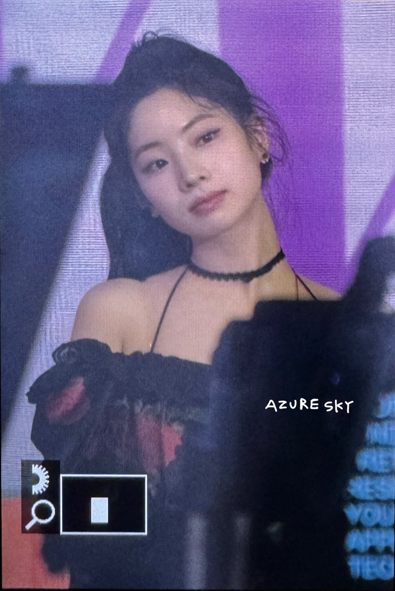 sourcekdh's tweet image. dahyun has one insane face card.