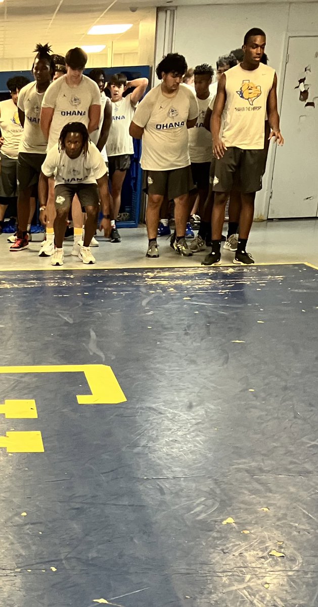 ChapelHillFB's tweet image. On Fridays, we get after it. #TouchTheLine