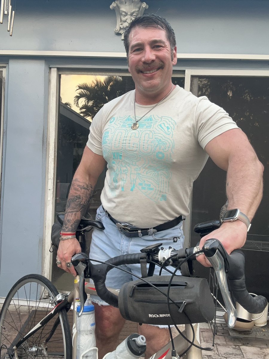 #OneTeamOneFight

Thanks to everyone who donated to my @TackleCancer ride.  I raised $1254, and the event has raised over $8 million so far for cancer research.

Look for me tomorrow.  I start my ride around south Florida at 0600am.

And I get a jersey!

#DCCXIV