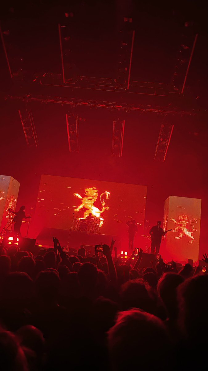 Go tel all your friends, that this is the end 🦁