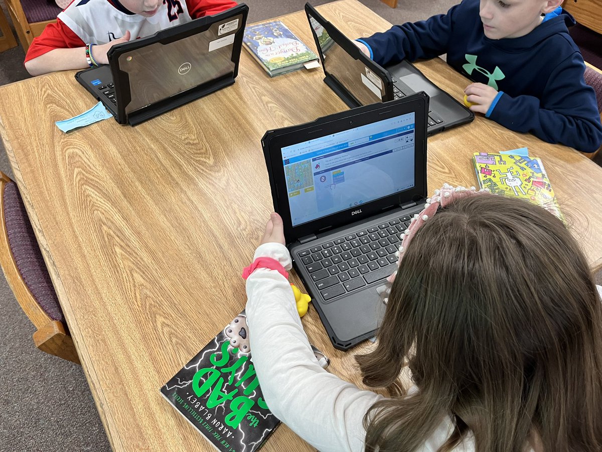 ForestLakesLibrary (@lakeslibrary) on Twitter photo Love the problem solving the students endure with coding! Their excitement with success is great too ! <a href="/marbarwick/">Martha Barwick Turner</a> #ourhcpslibrary Love the problem solving the students endure with coding! Their excitement with success is great too ! <a href="/marbarwick/">Martha Barwick Turner</a> #ourhcpslibrary