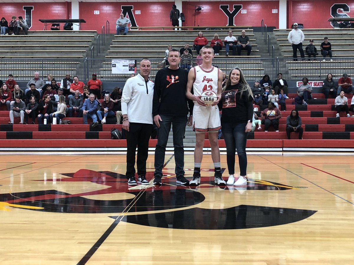 Trevor Hahn (@trevhahn3) on Twitter photo The Jays honored <a href="/NelsonShinkle/">Nelson Shinkle</a> before tonight’s contest for surpassing 1,000 career points last Saturday against Capital City. The Jays honored <a href="/NelsonShinkle/">Nelson Shinkle</a> before tonight’s contest for surpassing 1,000 career points last Saturday against Capital City.