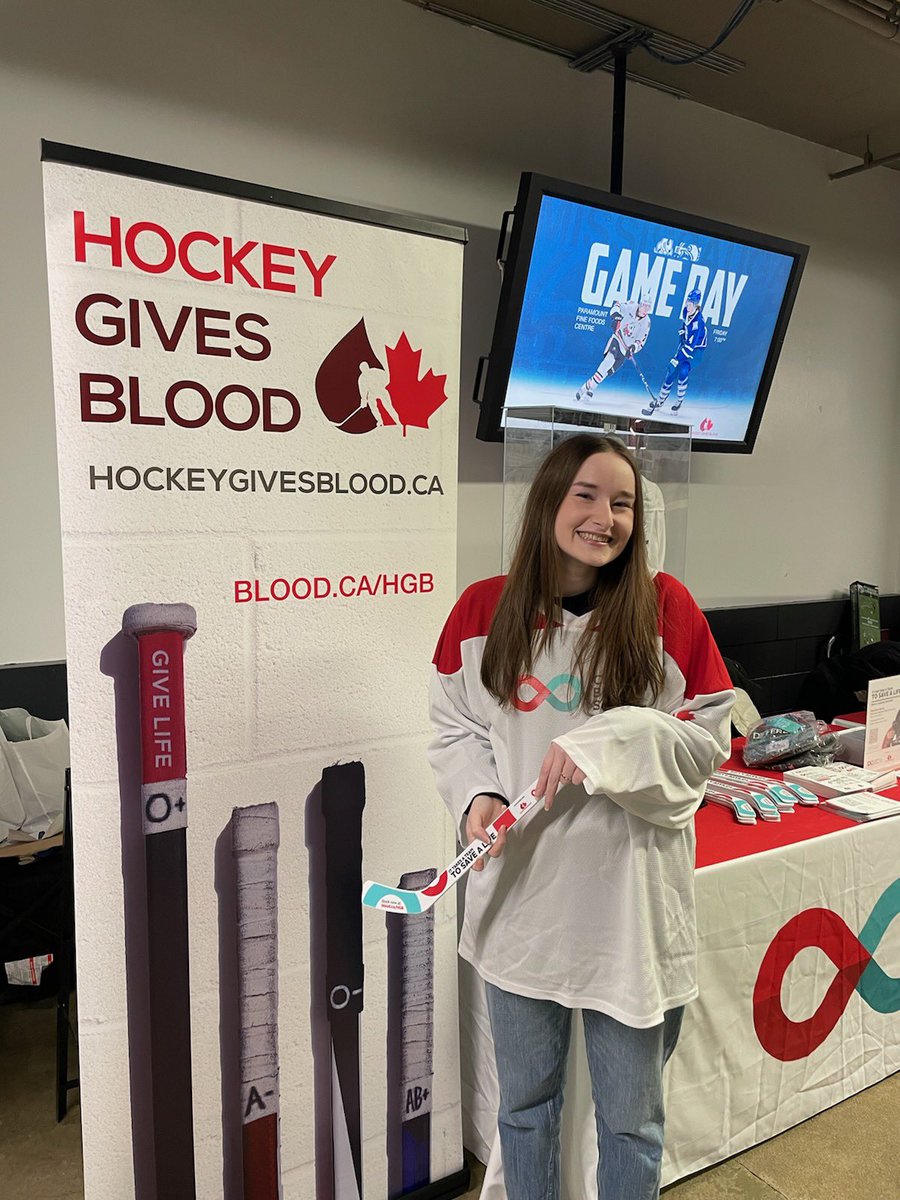 hkygivesblood's tweet photo. Tonight’s special guest for the @OHLSteelheads game night is Nicole.

Nicole is a two-time cancer patient diagnosed with leukemia and melanoma. She received a lifesaving stem cell transplant from an un-related donor found on the stem cell registry. ❤️ https://t.co/YqpjOGfvmQ