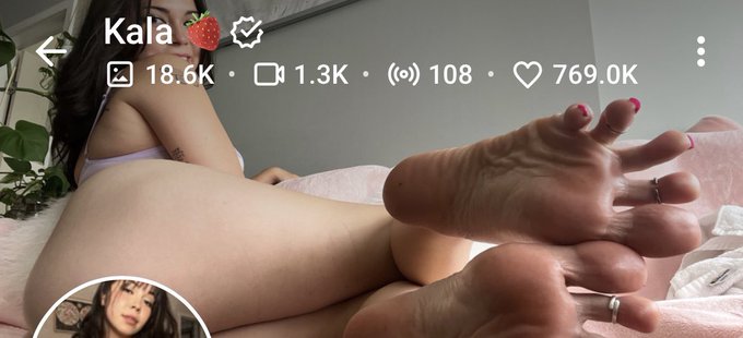 Almost 20K photos and 1K+ videos. That&rsquo;s crazy 😭💞 thank you guys for all the love !!! No paywall on ALL