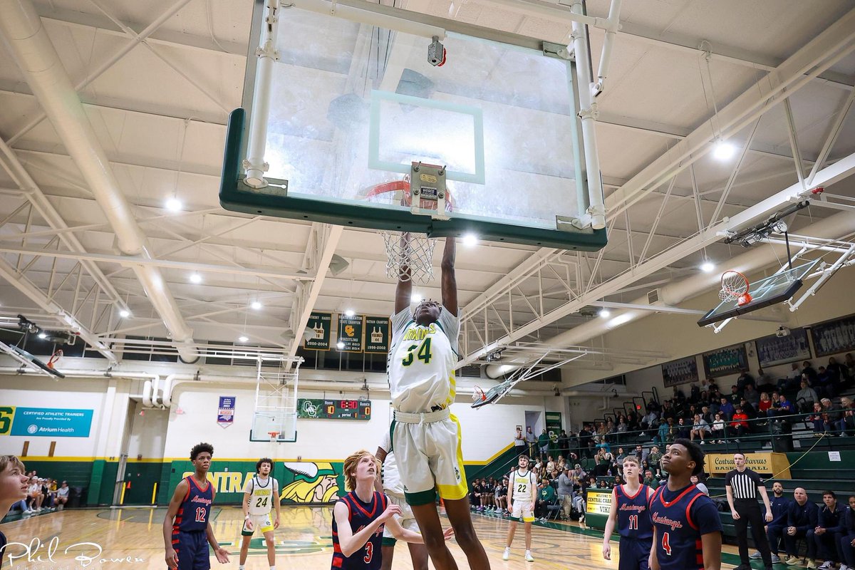CCviking_BBALL's tweet image. SPC CHAMPS X3 

Final 
Vikings: 85
Spiders: 44

#missionB2B #threepeat🏆