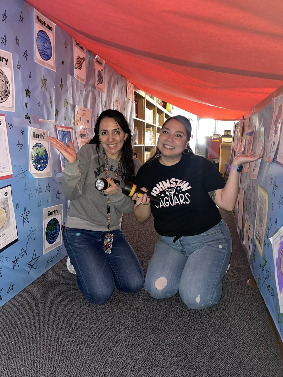 lopez4teaching's tweet image. Third grade #readingcave is ready! @ASJLibrary