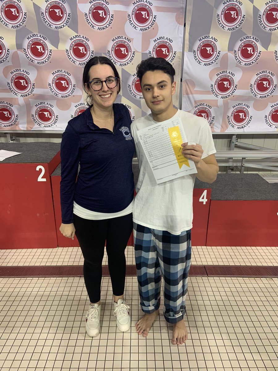 Congrats to Evan Medina who placed 4th in boys diving tonight at States! It was an exciting end to the season for Evan, the first boy from Cburg to make it to States in Diving!