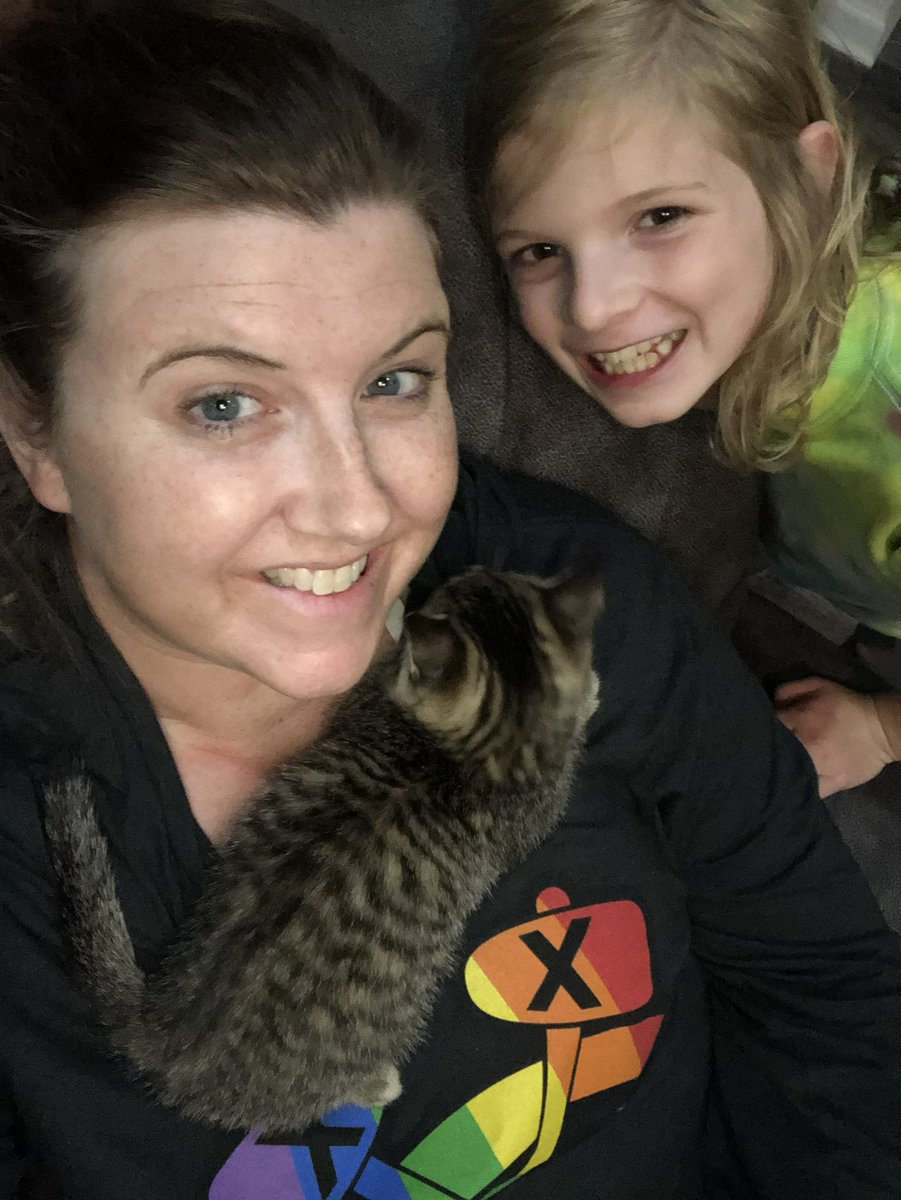 caitieray's tweet photo. @NHLBlackhawks @GarrettPopcorn From home in IN https://t.co/f6GtxbTTnv