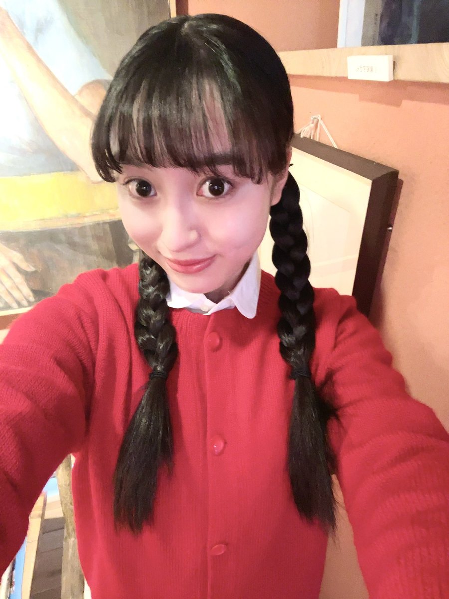 hinano_nara's tweet image. 情報解禁されました✨
2/24(土)15:30〜
読売テレビ・日本テレビ系にて放送
スペシャルドラマ「はれのひシンデレラ」
主人公桂由美さん（高梨臨さん）の妹・和子役を演じさせていただきました！
ぜひ見ていただけると嬉しいです。

#はれのひシンデレラ
#奈良姫菜乃
@harecin_ytv