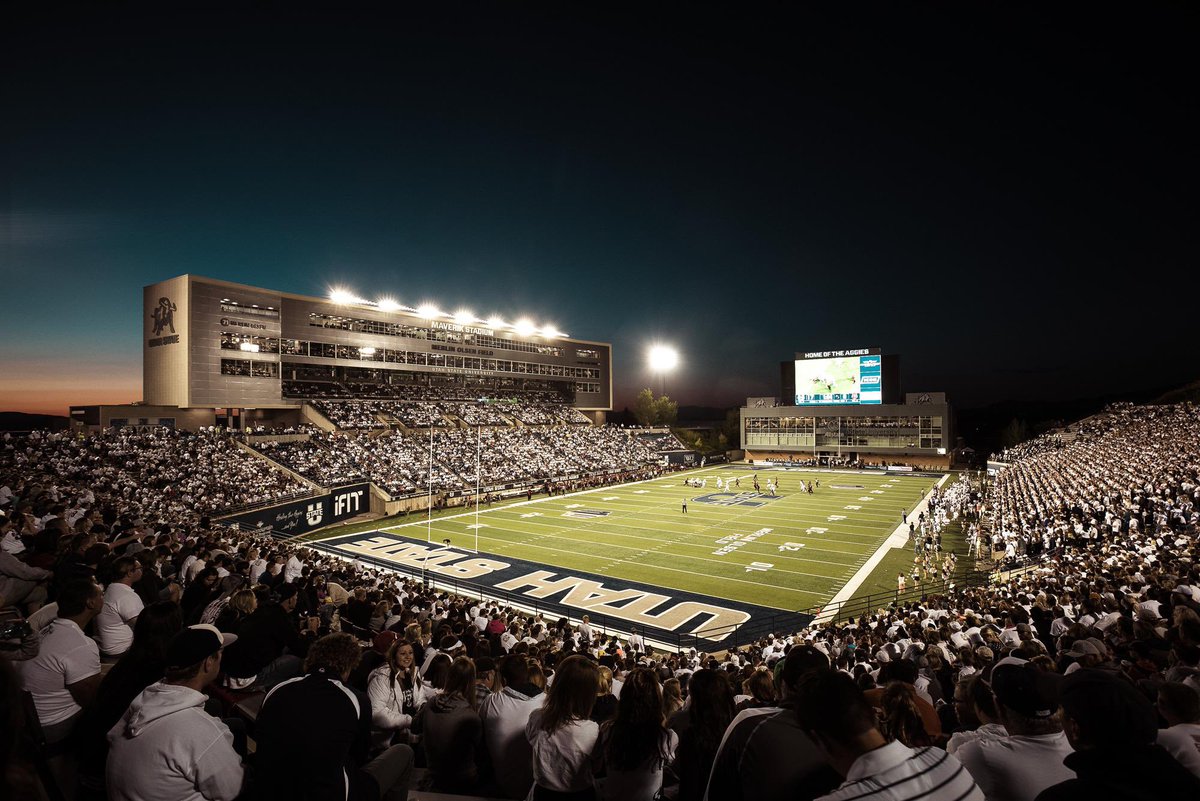 GarrettMartin__'s tweet photo. After an amazing conversation with @CoachZoo90 I’m blessed to have received an offer to Utah State #GoAggies https://t.co/fGMI6N0WMo