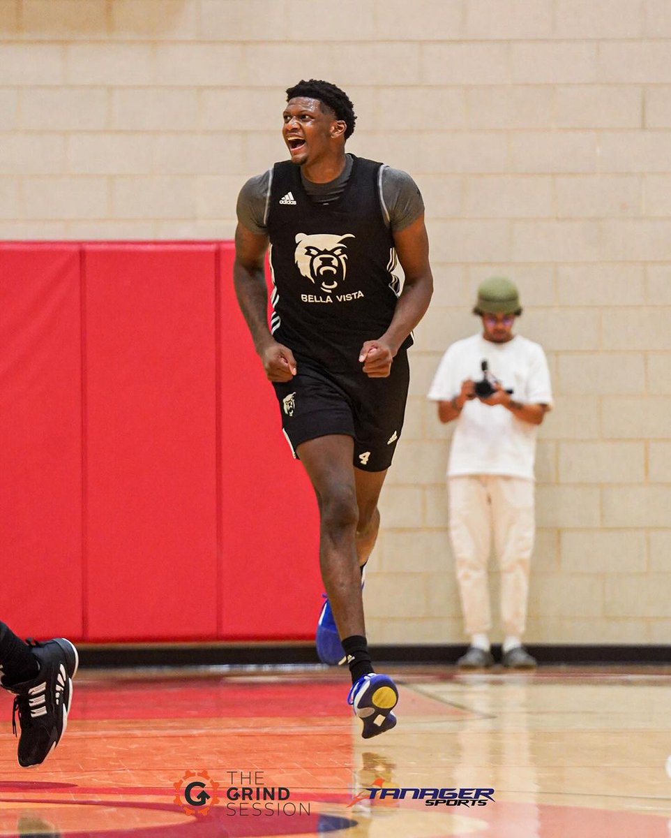 Rodger Bohn (@rodgerbohn) on Twitter photo 6'9 Jayden Williams paced <a href="/BellaVistaHoops/">Bella Vista Prep 🐻</a> to 76-70 W over DNA Prep at <a href="/TheGrindSession/">The Grind Session</a> with 28pts, 8 reb. Made number of tough catches/finishes at rim, is great playing out of dunker, and can defend in space/on interior. One of best '24 bigs left on board. 6'9 Jayden Williams paced <a href="/BellaVistaHoops/">Bella Vista Prep 🐻</a> to 76-70 W over DNA Prep at <a href="/TheGrindSession/">The Grind Session</a> with 28pts, 8 reb. Made number of tough catches/finishes at rim, is great playing out of dunker, and can defend in space/on interior. One of best '24 bigs left on board.