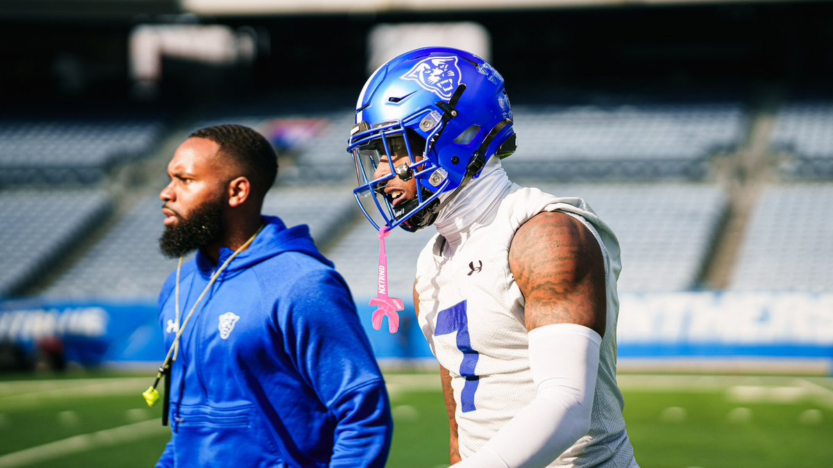 IzaiahGuy's tweet photo. #KEEPCOACHTREAL‼️ https://t.co/JnW3aUqegi