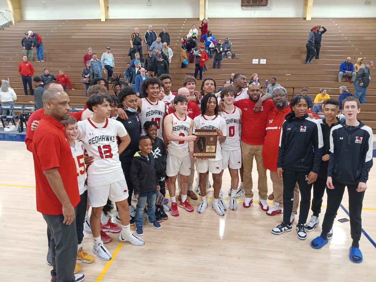 Marist 66, Joliet Central 51 final. RedHawks first regional title since 2018 behind big games from Marquis Vance (23 pts/14 rebs) and Stephen Brown (20 pts/6 rebs). Darshan Thomas 11 pts. Vs Bloom Wednesday Rich Township sectional semi, rematch of last yr's regional championship.