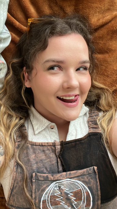 😋😋 https://t.co/SRAeRl3yzo