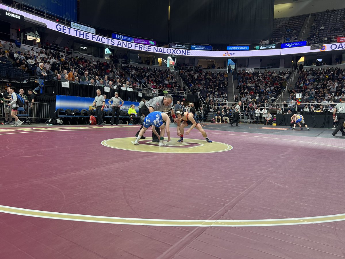 OllWrestling's tweet photo. States Day 1 Recap: Bryce Reilly 2-1 on the day advancing to day two #BloodRound. Match 1: win over Section VII, Match 2: loss to the #3 seed from Section IV, Match 3: win over AIS @OLLWarriors https://t.co/bSUPFRh00k
