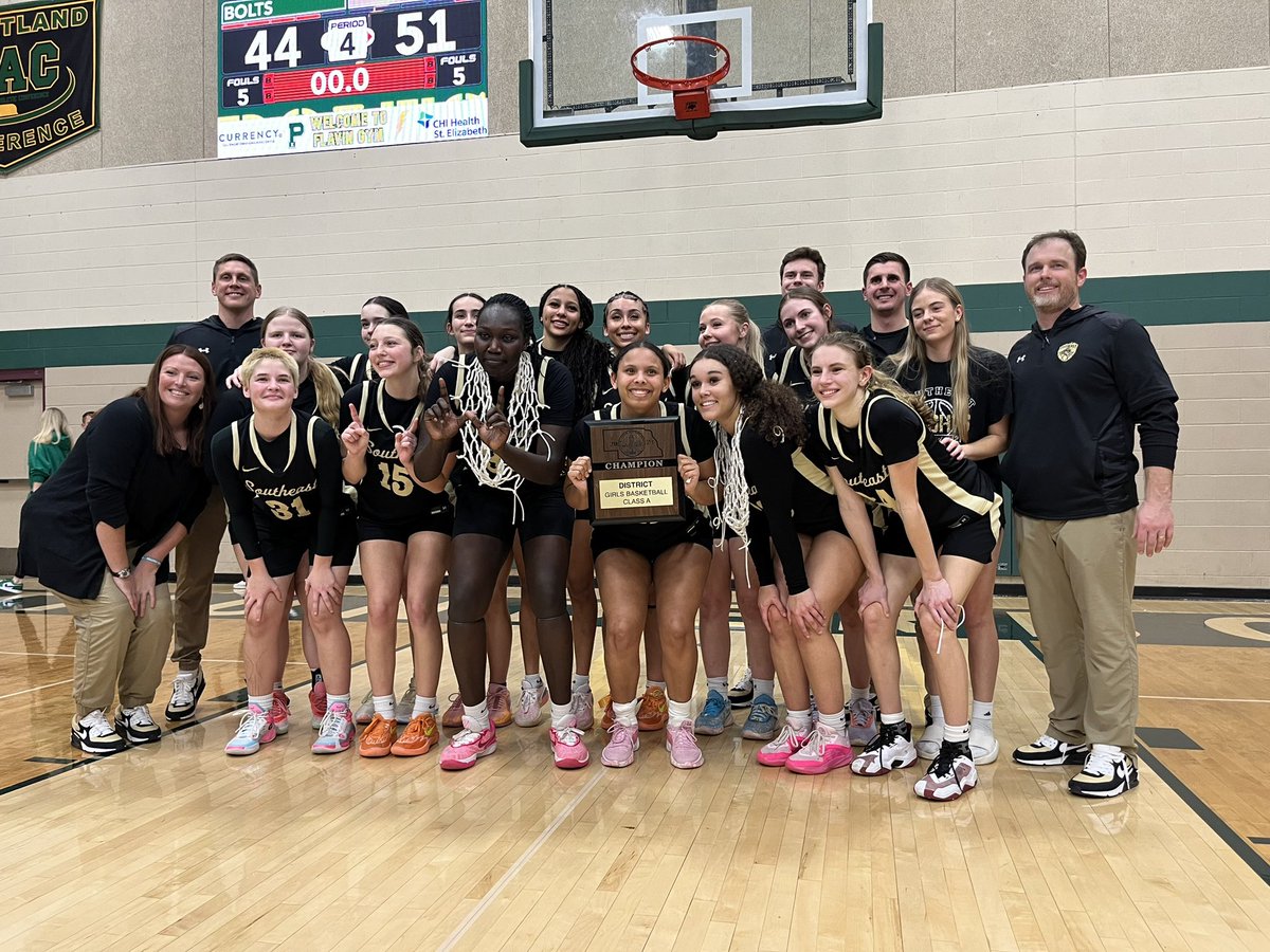 LSE Girls Basketball tweet media