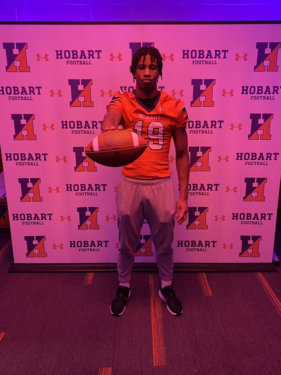 jaden19phillips's tweet image. Had a great visit Today at Hobart and William Smith College @HobartFootball. Thank you @Coach_DeWall and @CoachGreenBart for the invite and having me and my family up on campus!
@BHSFootballTeam