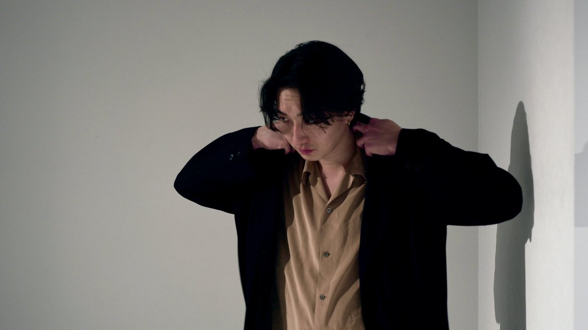 今朝は #生ドラマ
『アパートメント』Live配信でご覧いただきありがとうございました。
午前9:00生配信・第四話が先ほど終わってこの後そのまま映画「うぉっしゅ」への新聞社様の取材が2件立て続け
キレキレのスケジュールで脳みそはかっ開いておりますが本当に光栄なことでございます。