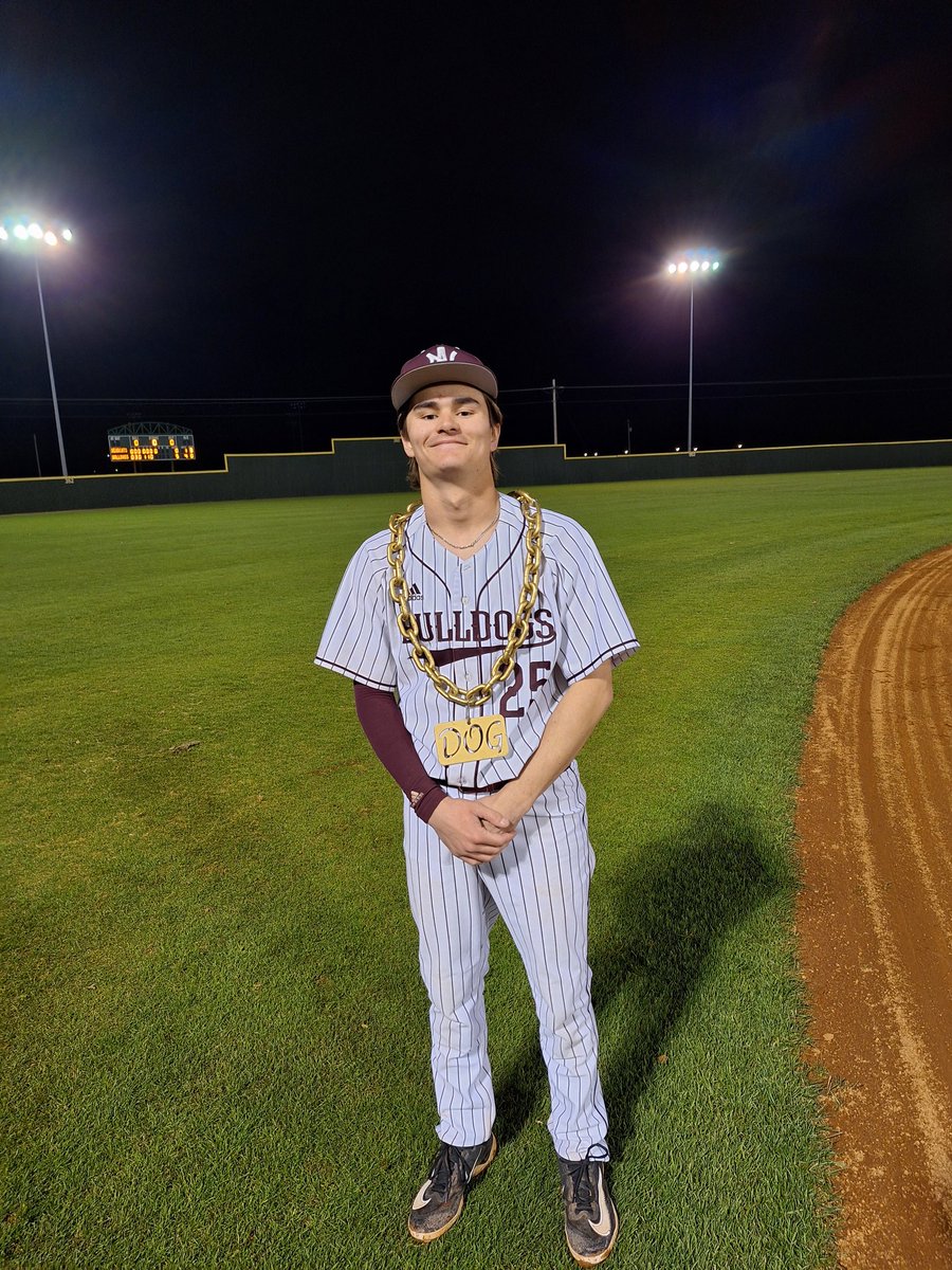 New Albany baseball with a 5 - 0 win over Baldwyn <a href="/HailMaroon/">Hail to the Maroon 🐾</a> <a href="/denclayton/">Dennis Clayton</a> <a href="/NABulldogBSB/">New Albany Baseball</a> 
Chain Beaer with a complete game shut out