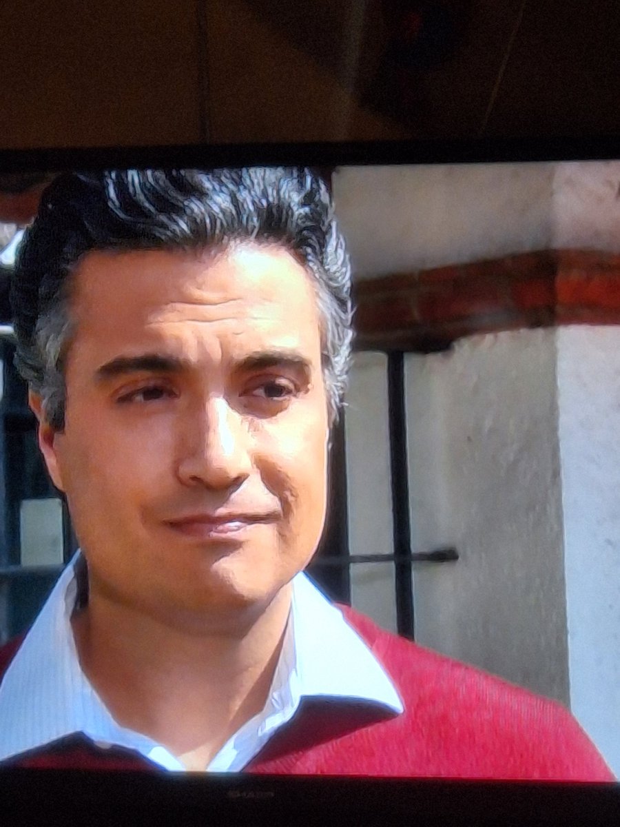JessyGtzL's tweet photo. @jaimecamil ya me terminé #LaFeaMasBella en tiempo récord y ahora estoy viendo #PorEllaSoyEva y amo verte 😍 https://t.co/3tDgfnGCUb