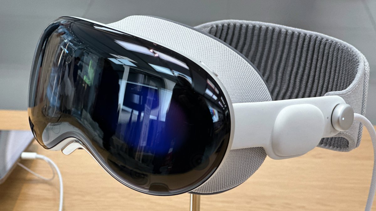 nebusec's tweet image. How to Schedule a Demo for Apple Vision Pro 1. #ScheduleAppleVisionProDemo
2. #DemoAppleVisionPro
3. #AppleVisionProDemoSetup nebusec.com/2024/02/24/how…