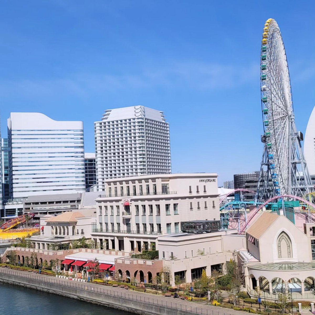 akanezora6's tweet photo. 横浜！ 
予報では天気がスッキリしないと言われておりましたが、晴れてくれて 乗ってみたかったYOKOHAMA AIR CABINにも乗りました。今から続いて横浜を堪能します！

 #YOKOHAMA 
 #YOKOHAMA AIR CABIN https://t.co/EqMOM9jPOp