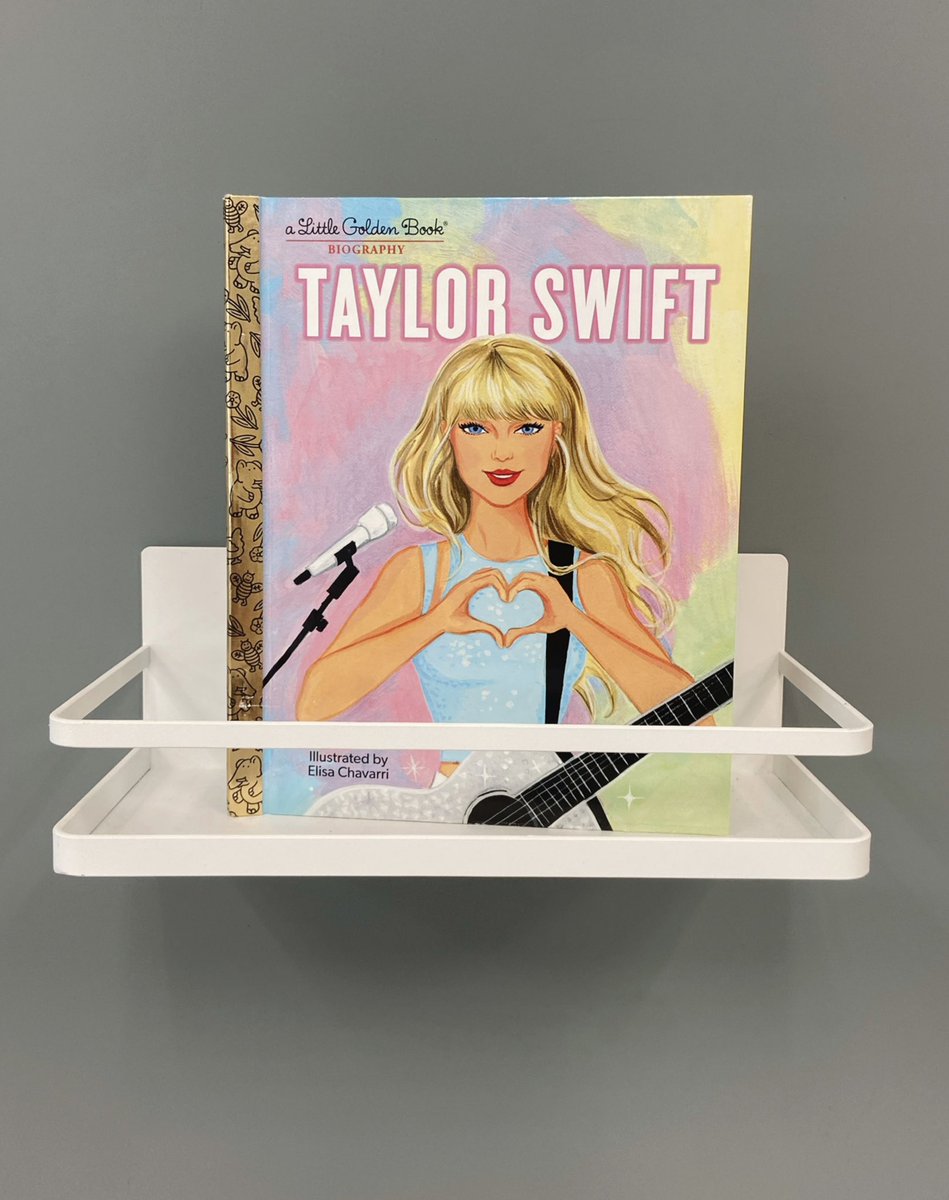 Julianne Moore tweet media