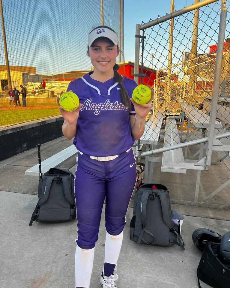 Mayson Garrett and Emily Munson with homeruns on the day!💣💣💣 Mayson…a solo homerun in our game vs Clear Brook AND a two run homerun in our game vs Lamar Emily…a solo homerun in our game vs Lamar CONGRATS LADIES!!