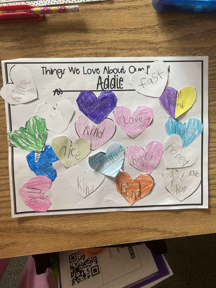 WallingSES's tweet image. We celebrated Valentine’s Day by writing one thing we love about each classmate and giving it to them! We also go to decorate bags and spread love through cards and gifts💜💛💜💛

#bulletpride
#connectses