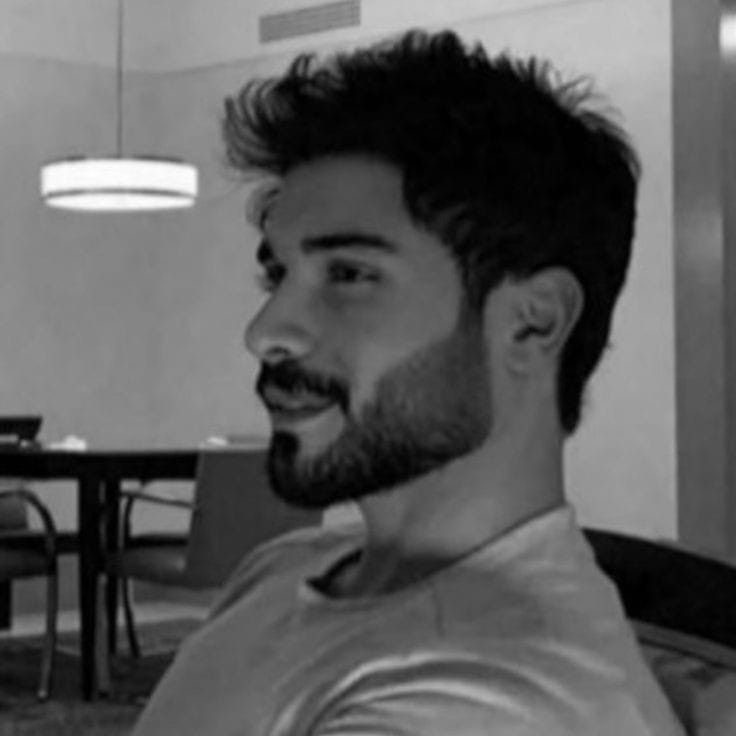 gadeer0071's tweet photo. أغليك والغــلآ فيك مآهو شعر وكتـآبه    
لك في خفوق القلب عشـق وحـكايه..!
#سميتك_روحي https://t.co/3aVtVa0p1O