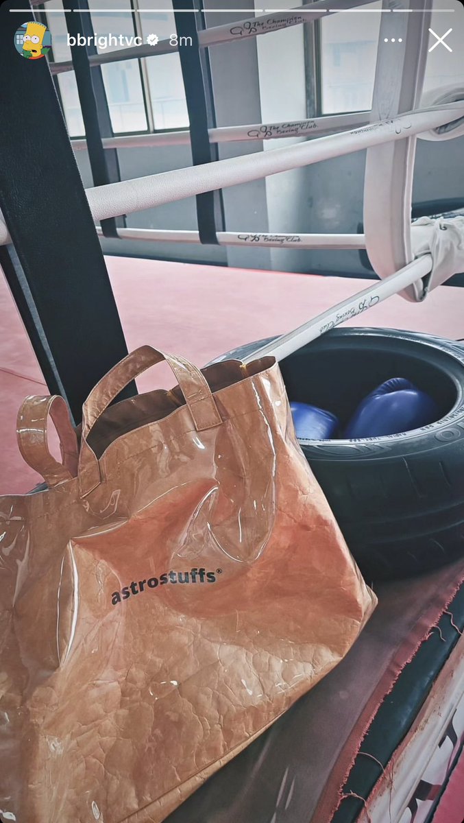 PaMeawPix's tweet image. ซ้อมมวย ❌
ขายกระเป๋า ✅

#bbrightvc 
#astrostuff