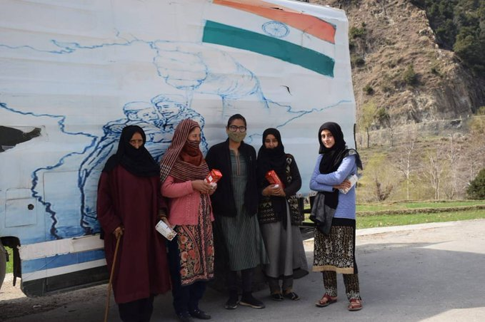 SkythunderX09's tweet photo. Witness the unfolding transformation in Kashmir, where development initiatives are paving the way for progress, prosperity, and empowerment, ensuring a brighter future for all. #WeLoveKashmir #Kashmir_Is_India #Article370Movie #MedicalBail #DhruvRathee https://t.co/hZAKczNlw9